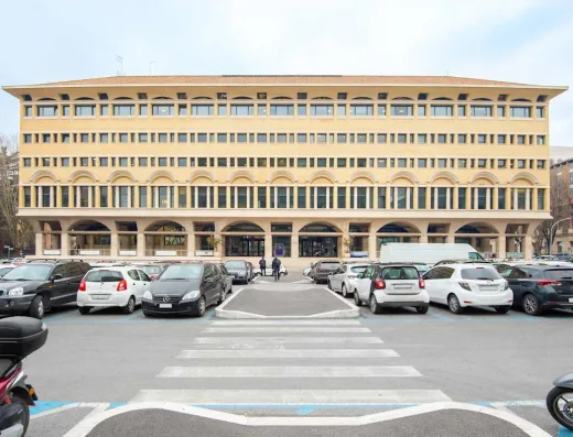 Piazzale Luigi Sturzo 15