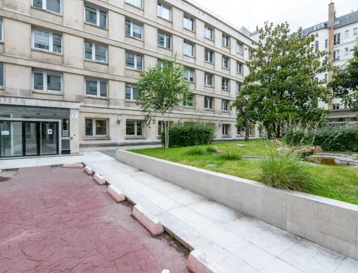 191 Avenue Charles de Gaulle