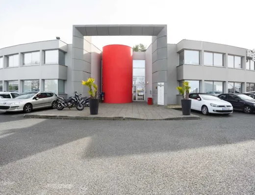 1 Avenue Neil Armstrong