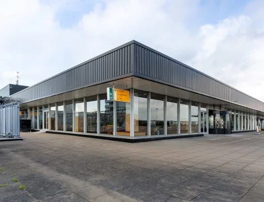 Evert van de Beekstraat 202