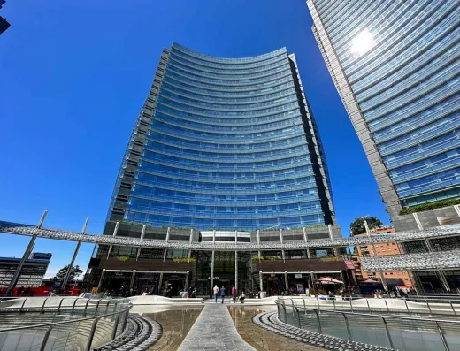 Piazza Gae Aulenti