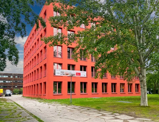 Unterfoehring Park Village